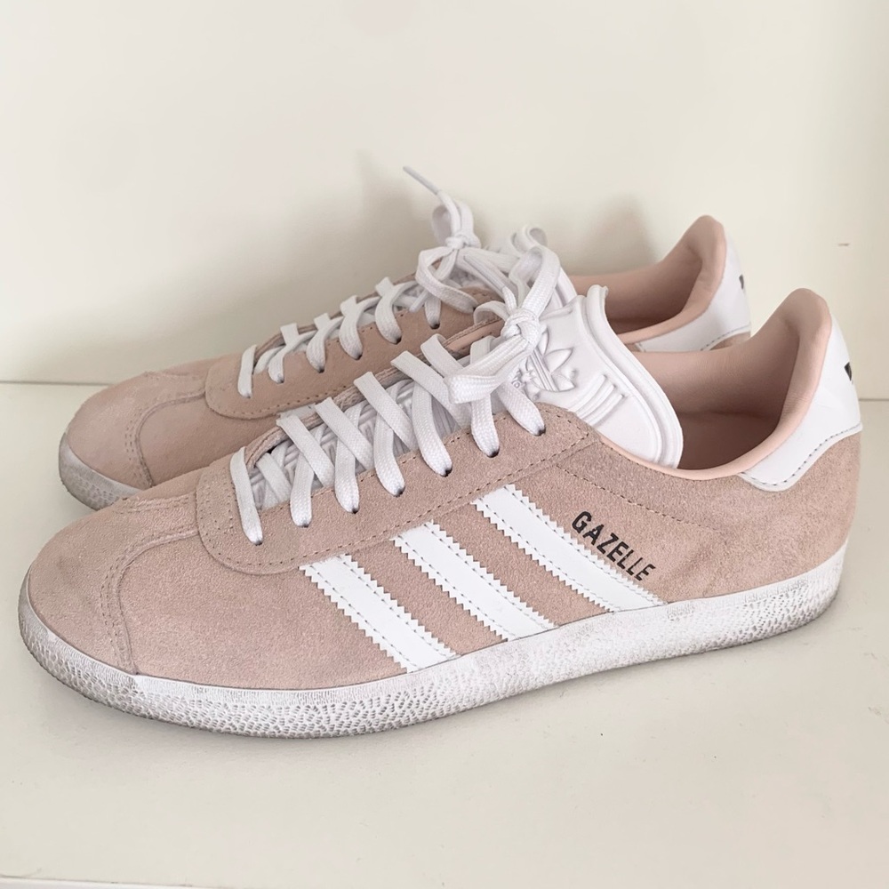 Adidas peach suede gazelle low top sambas sneakers